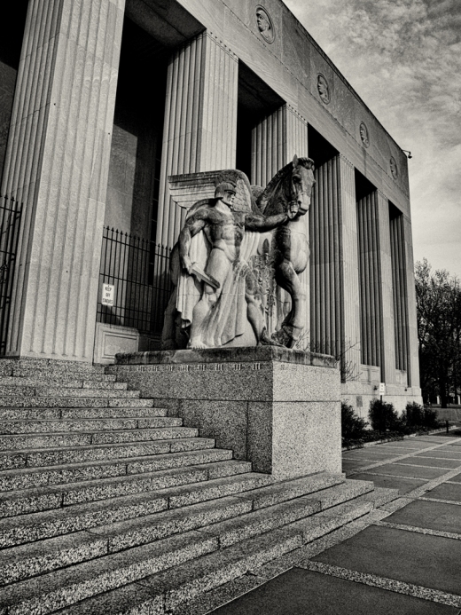 Monuments Week- St.Louis Soldiers Memorial Exterior (First World War) | JB House Photography